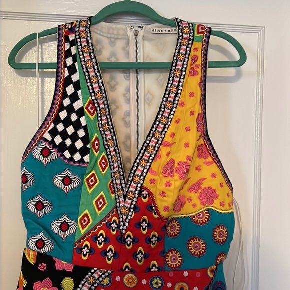 Alice + Olivia Tennie Patchwork Embellished Embroidered Dress
Size 12 - Picture 3 of 7